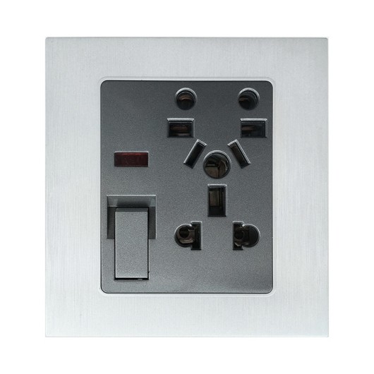 Blaze Crown Combination Socket With Switch 13A- 876692