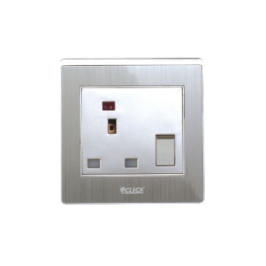 CLICK-ART-3 PIN FLAT SOCKET WITH SWITCH,13A
